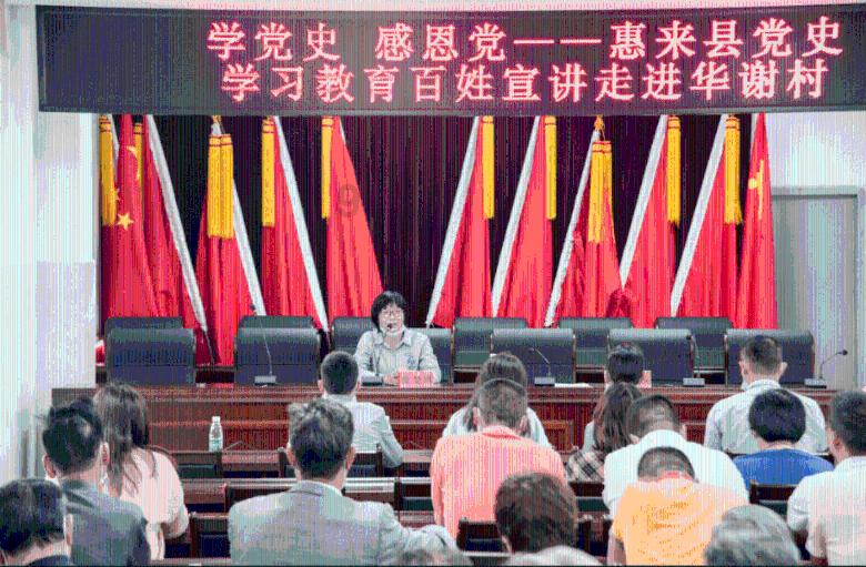 国外美女COS《铁拳8》莉莉：金发大小姐 还原度超高